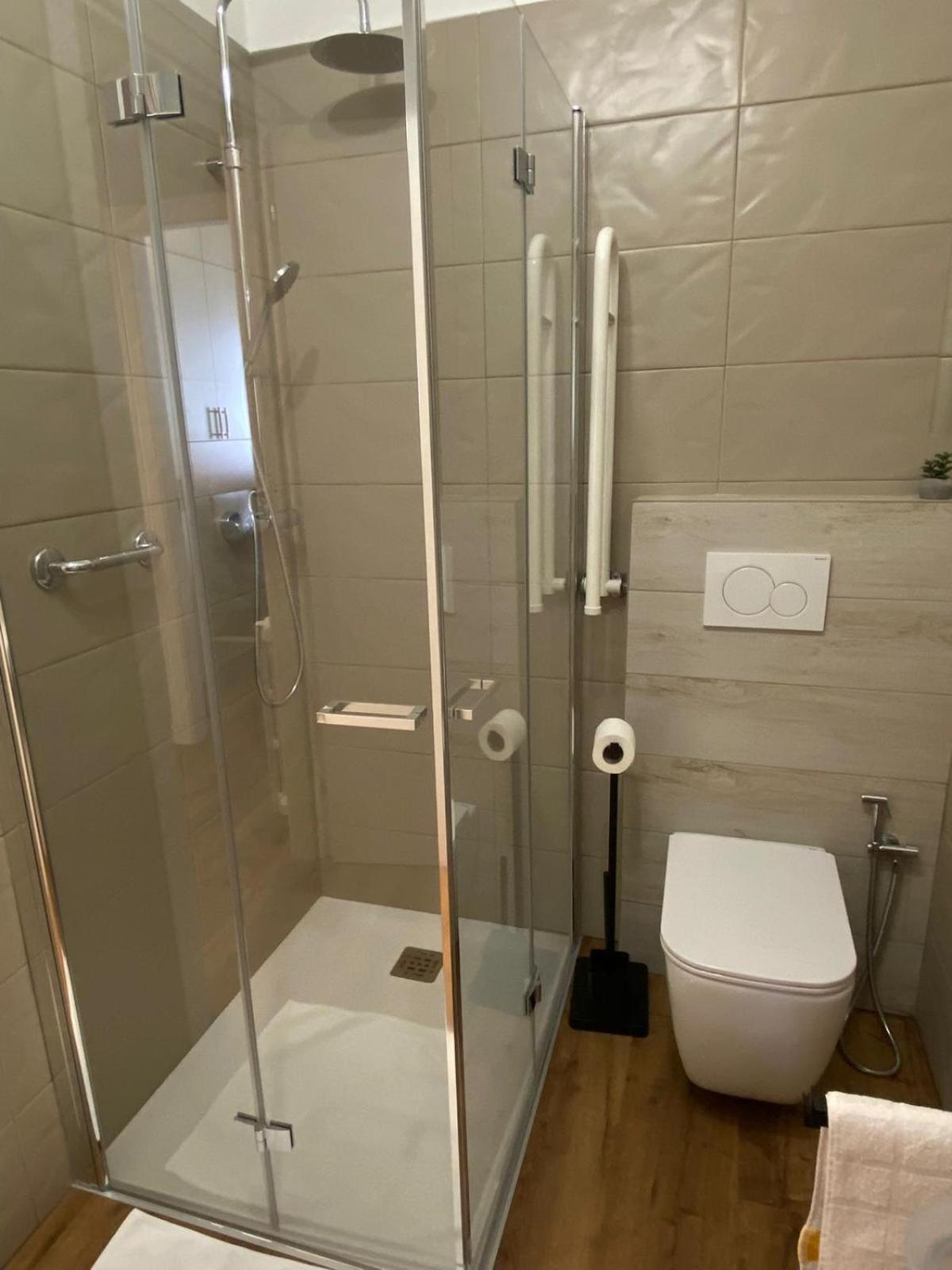Lakeside Apartment Gravedona Luaran gambar